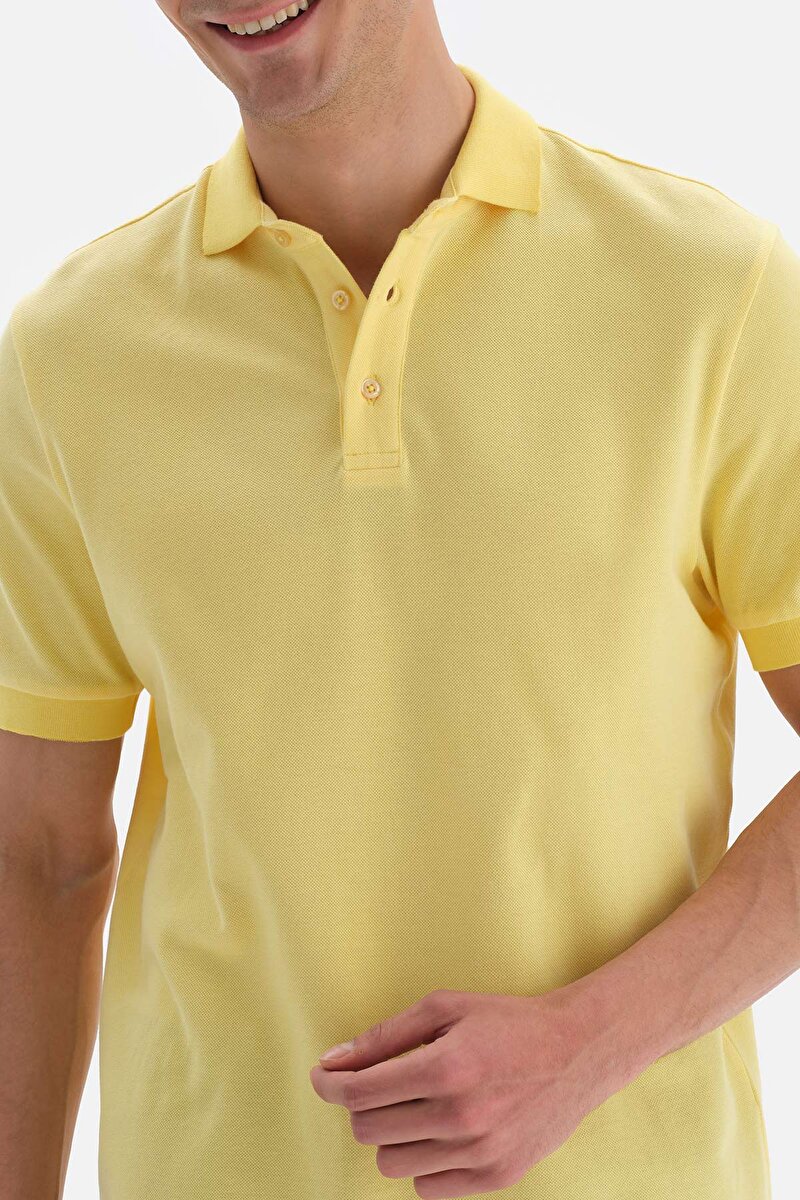 Açık Sarı Pike Polo Yaka T-Shirt 23SM84061ST_ASR | DAGI