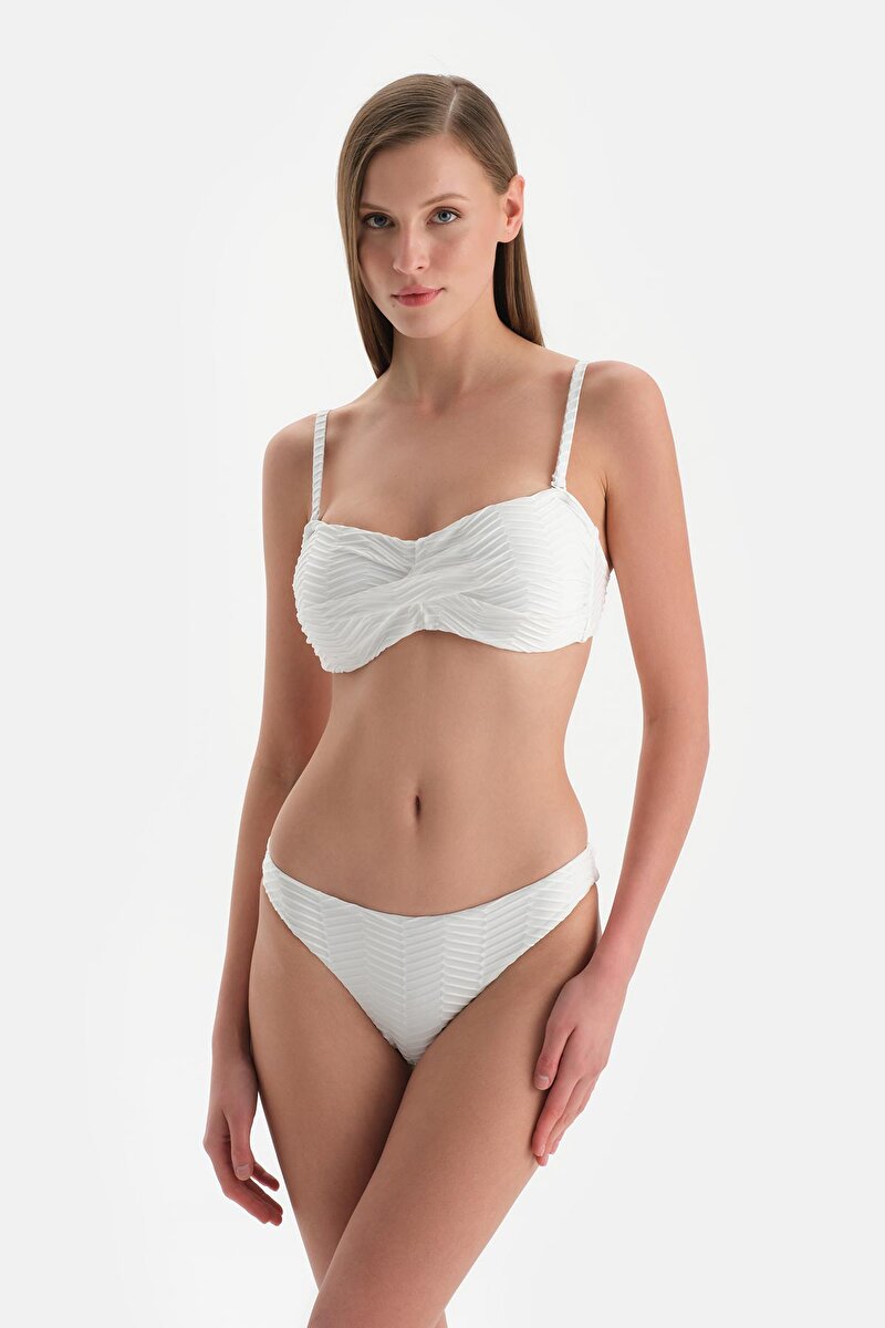 Beyaz Brazılıan Bikini Alt 24SW81064ST_307 | DAGI