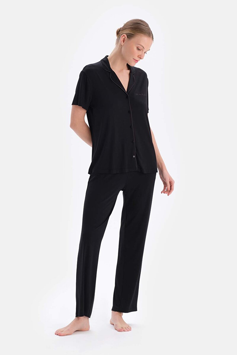 Siyah Nakış Detaylı Viskon Gömlek Pantolon Pijama Takımı